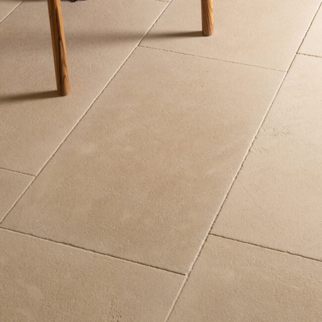 LAPICIDA_English-Heritage-Blackfriars-Cream (8)[VGPR-LDBE0077]