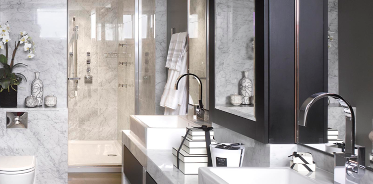 Luxury Townhouse in London - Interior of bathroom