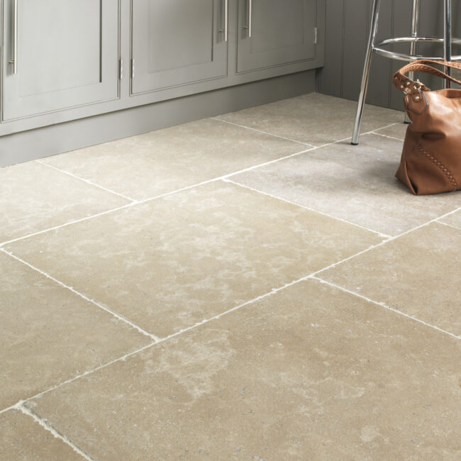 Wychwood Limestone Tumbled & Etched (1)